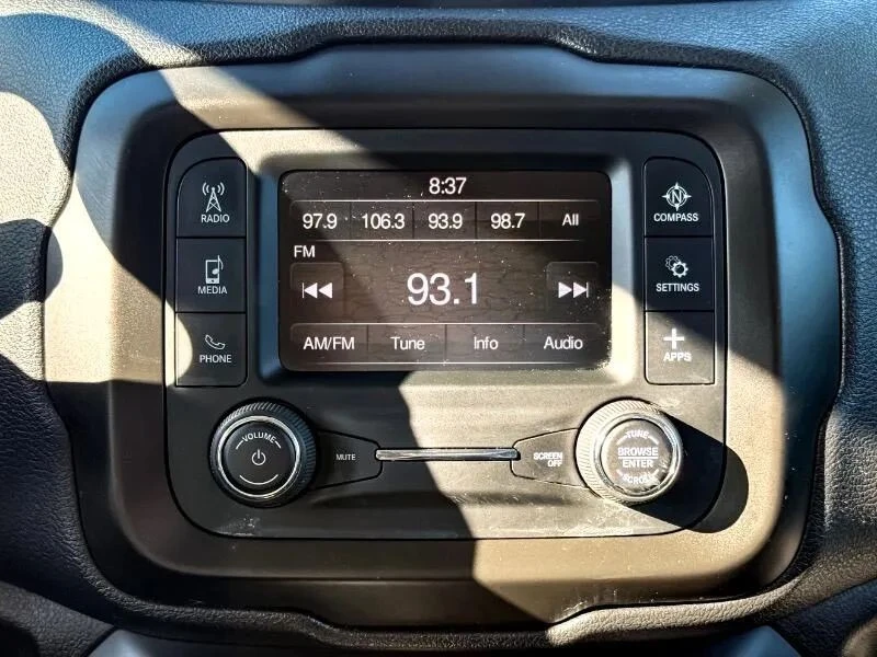 2020 Jeep Renegade - Image 11 of 12