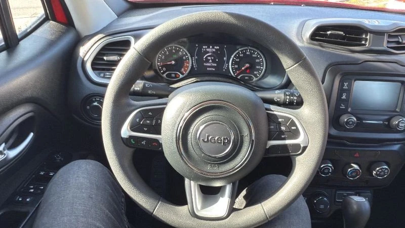2020 Jeep Renegade - Image 10 of 12