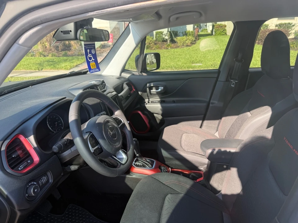 2020 Jeep Renegade - Image 7 of 11