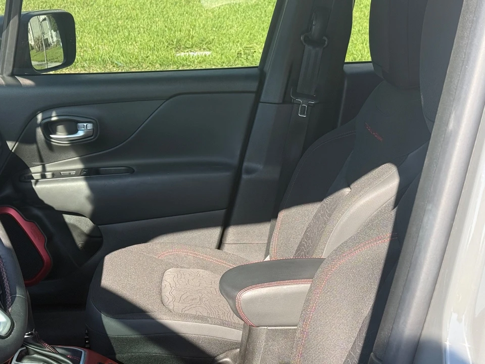2020 Jeep Renegade - Image 9 of 11