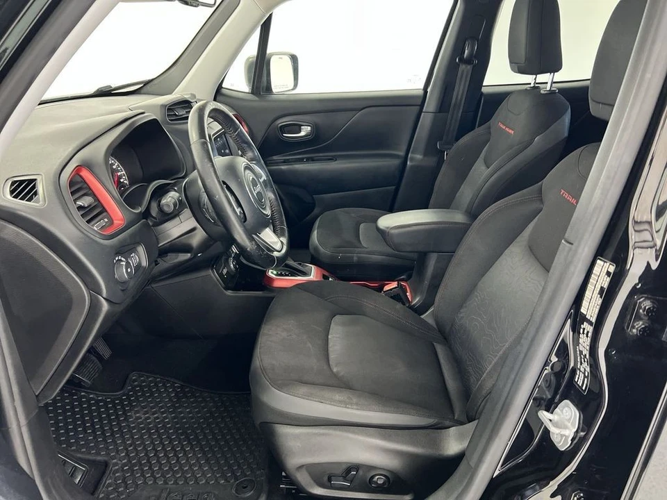 2020 Jeep Renegade - Image 17 of 21