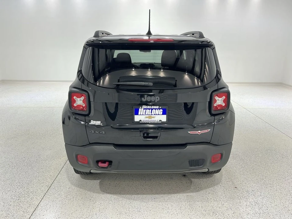 2020 Jeep Renegade - Image 4 of 21