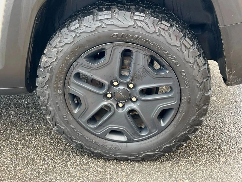 2020 Jeep Renegade - Image 10 of 12