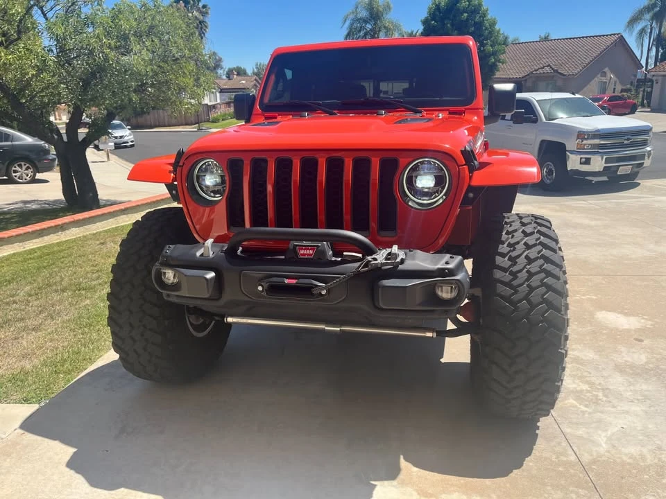 2020 Jeep JT Gladiator - Image 2 of 11