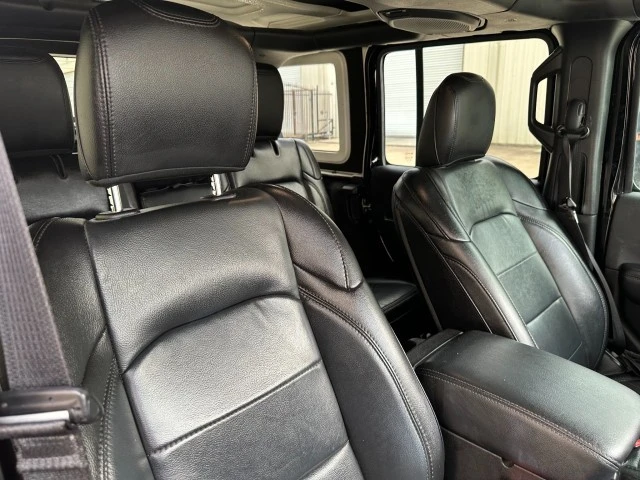 2020 Jeep JL Wrangler - Image 17 of 21