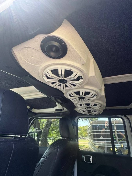 2020 Jeep JL Wrangler - Image 8 of 8