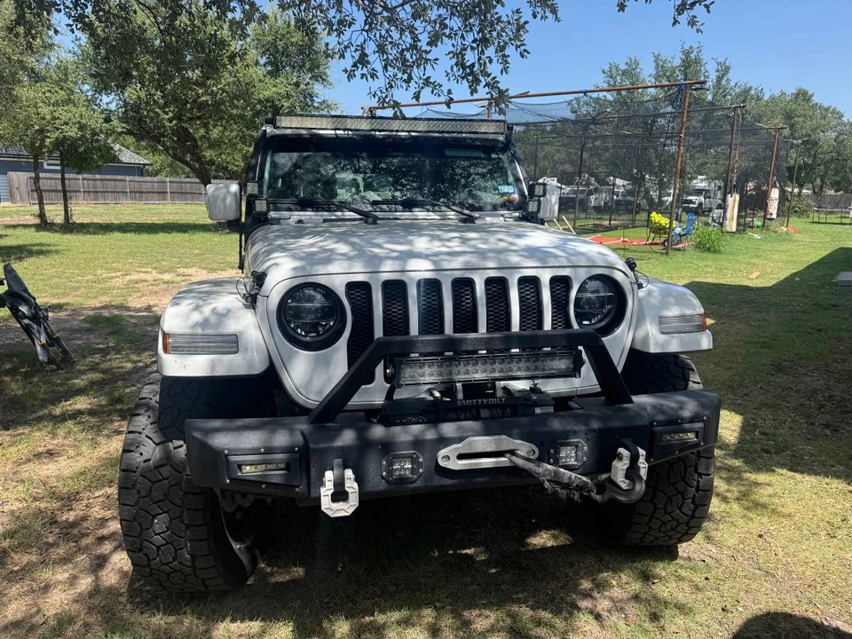 2020 Jeep JL Wrangler - Image 2 of 8