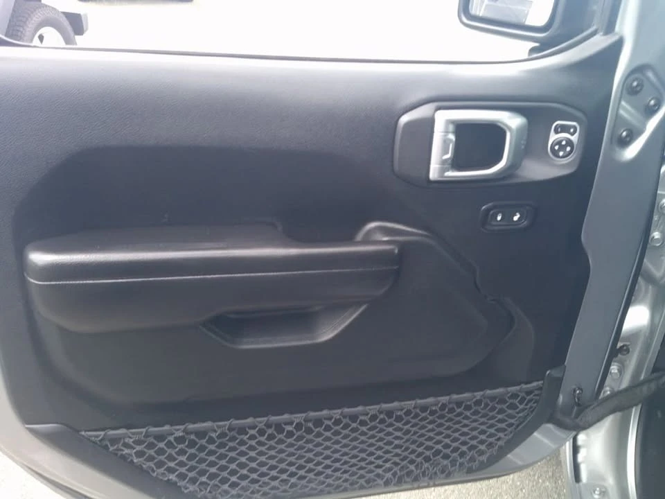 2020 Jeep JL Wrangler - Image 12 of 17