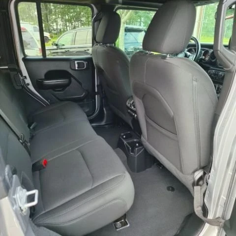 2020 Jeep JL Wrangler - Image 16 of 20