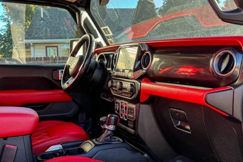 2020 Jeep JL Wrangler - Image 16 of 20