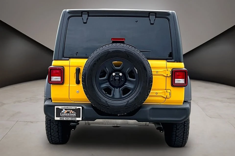 2020 Jeep JL Wrangler - Image 3 of 5