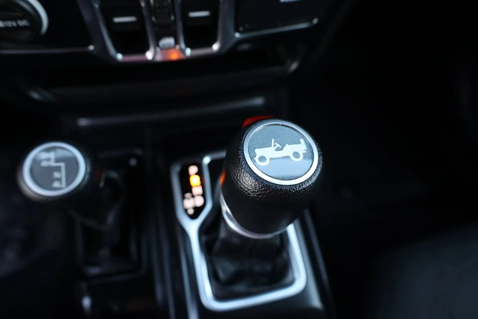 2020 Jeep JL Wrangler - Image 16 of 20
