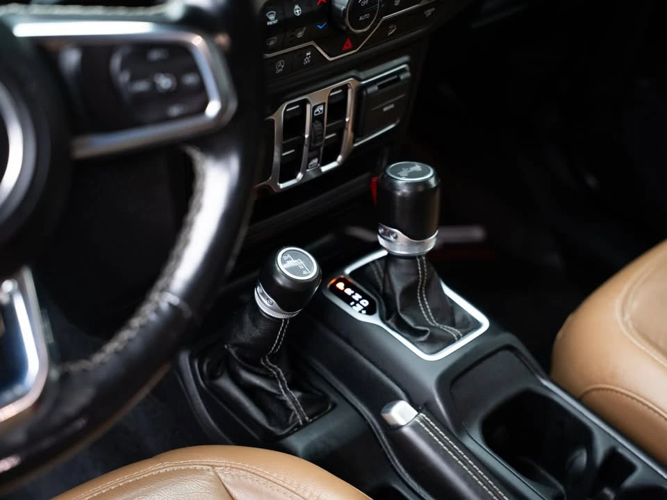 2020 Jeep JL Wrangler - Image 11 of 20