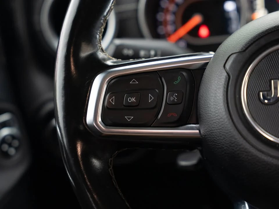 2020 Jeep JL Wrangler - Image 19 of 20