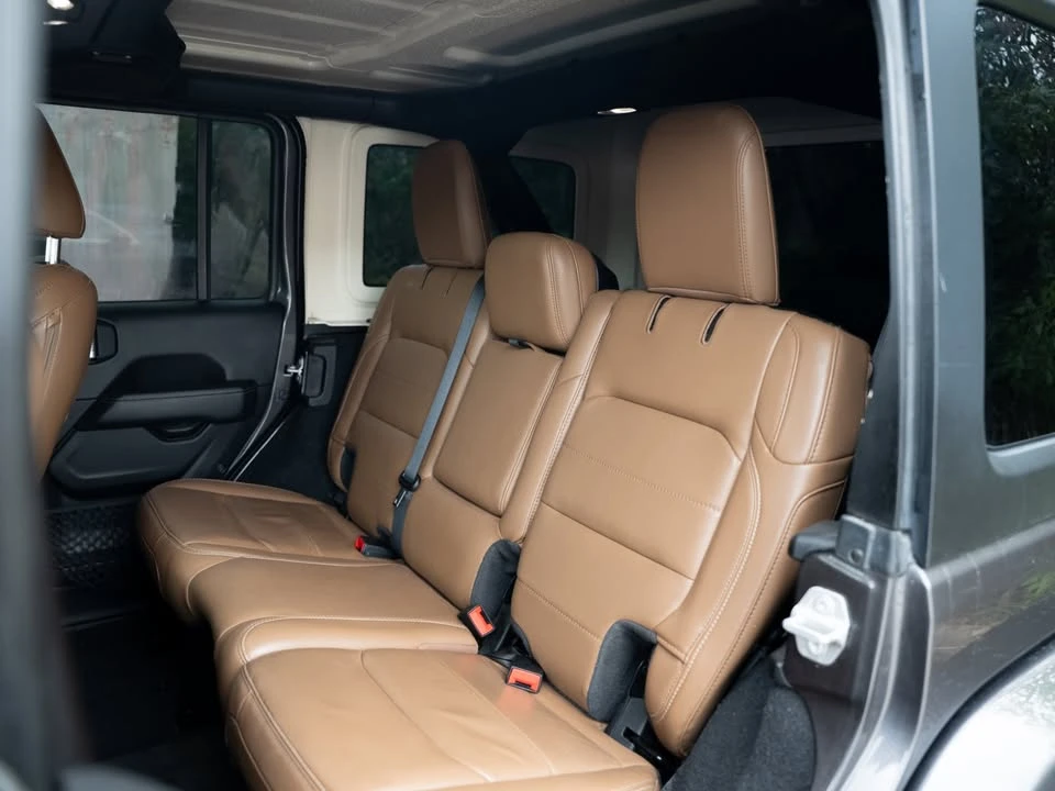 2020 Jeep JL Wrangler - Image 10 of 20