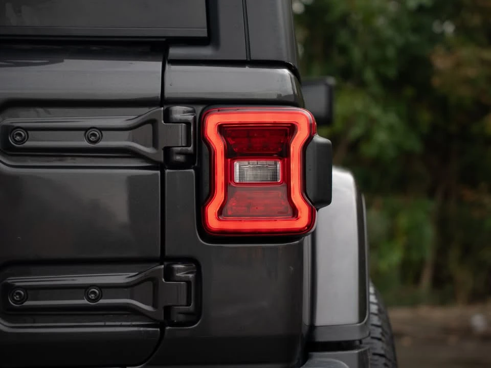 2020 Jeep JL Wrangler - Image 7 of 20