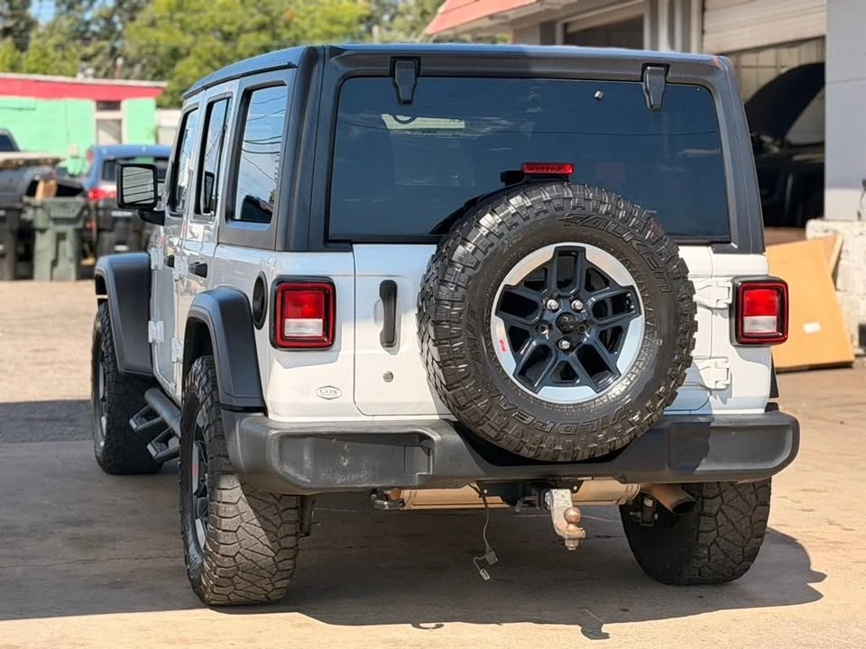 2020 Jeep JL Wrangler - Image 6 of 20