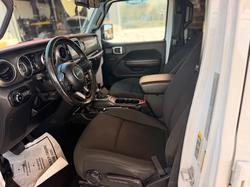 2020 Jeep JL Wrangler - Image 17 of 20