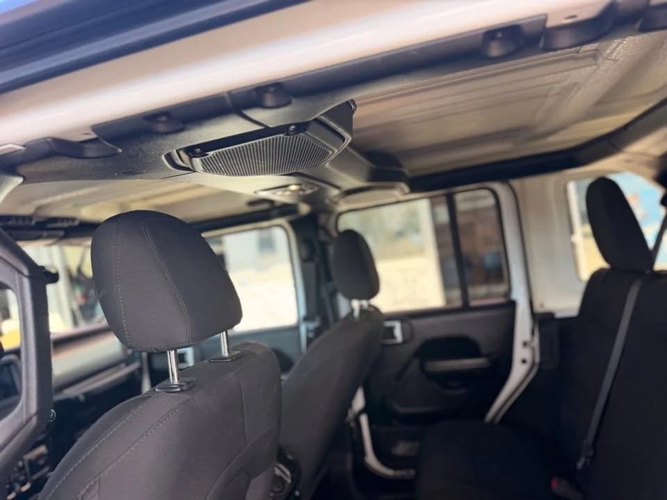2020 Jeep JL Wrangler - Image 11 of 20