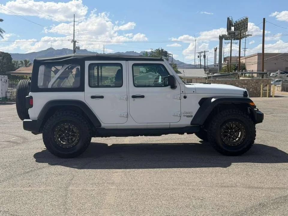 2020 Jeep JL Wrangler - Image 6 of 17