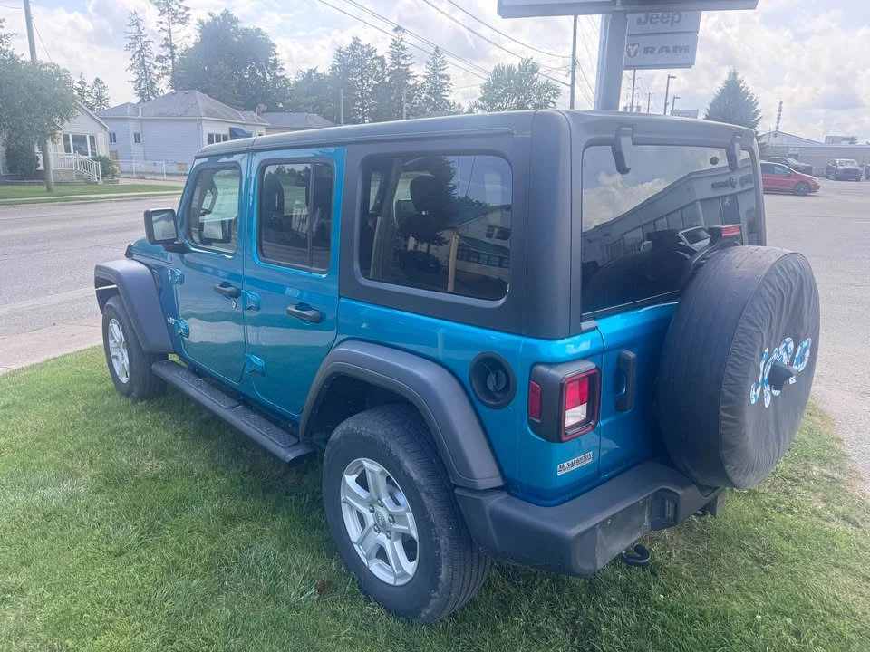 2020 Jeep JL Wrangler - Image 6 of 10