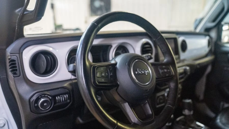 2020 Jeep JL Wrangler - Image 8 of 12
