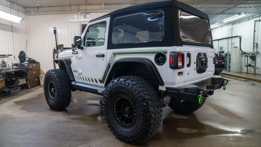 2020 Jeep JL Wrangler - Image 6 of 12