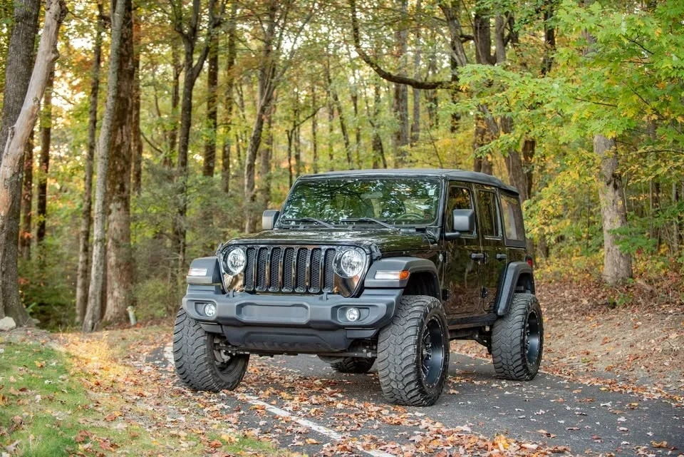 2020 Jeep JL Wrangler - Image 10 of 20