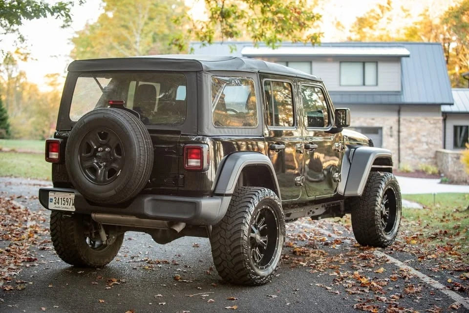 2020 Jeep JL Wrangler - Image 7 of 20