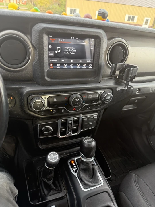 2020 Jeep JL Wrangler - Image 9 of 18