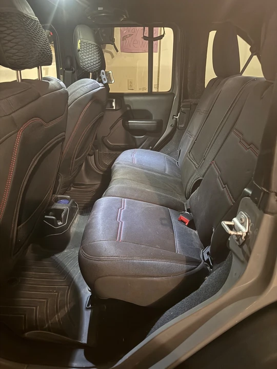 2020 Jeep JL Wrangler - Image 14 of 18