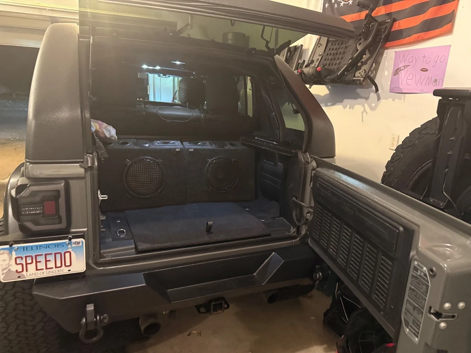 2020 Jeep JL Wrangler - Image 18 of 18