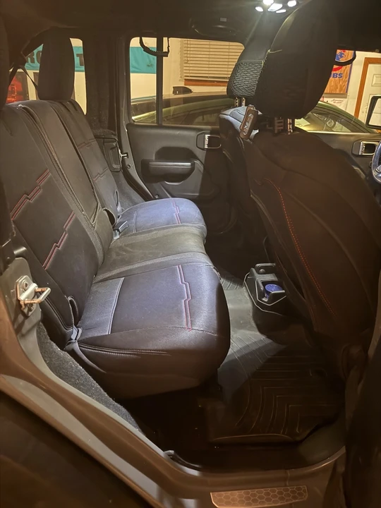 2020 Jeep JL Wrangler - Image 16 of 18