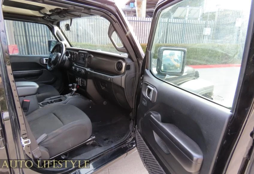 2020 Jeep JL Wrangler - Image 18 of 21