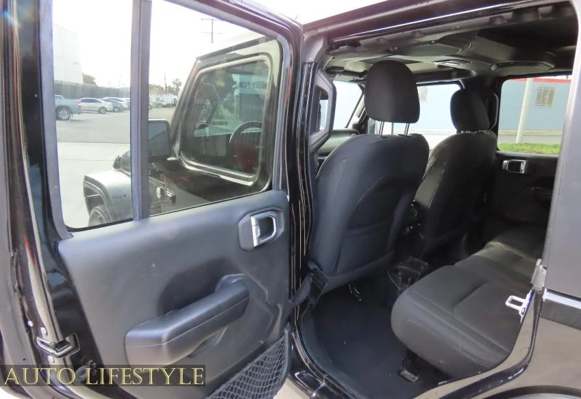 2020 Jeep JL Wrangler - Image 20 of 21