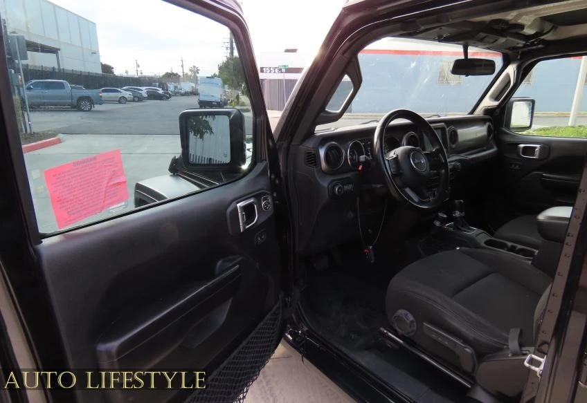 2020 Jeep JL Wrangler - Image 17 of 21