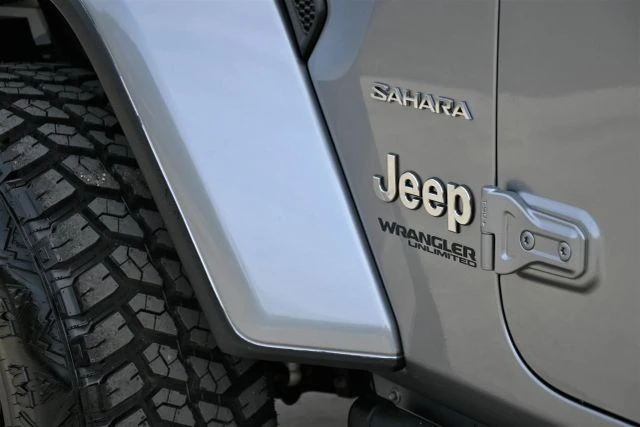 2020 Jeep JL Wrangler - Image 14 of 21
