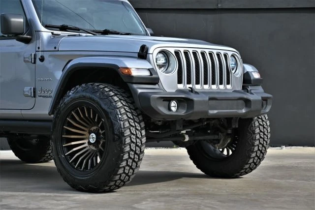 2020 Jeep JL Wrangler - Image 18 of 21