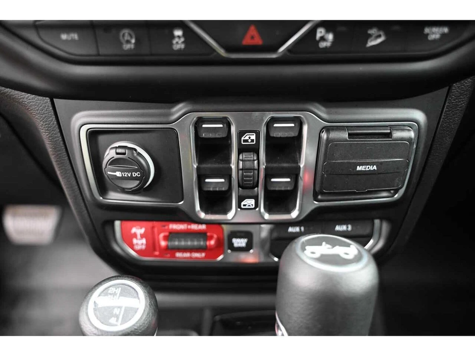 2020 Jeep JL Wrangler - Image 20 of 22