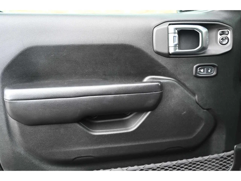 2020 Jeep JL Wrangler - Image 11 of 22