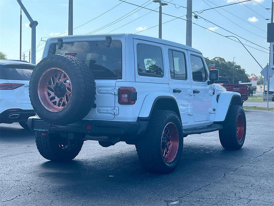 2020 Jeep JL Wrangler - Image 7 of 31