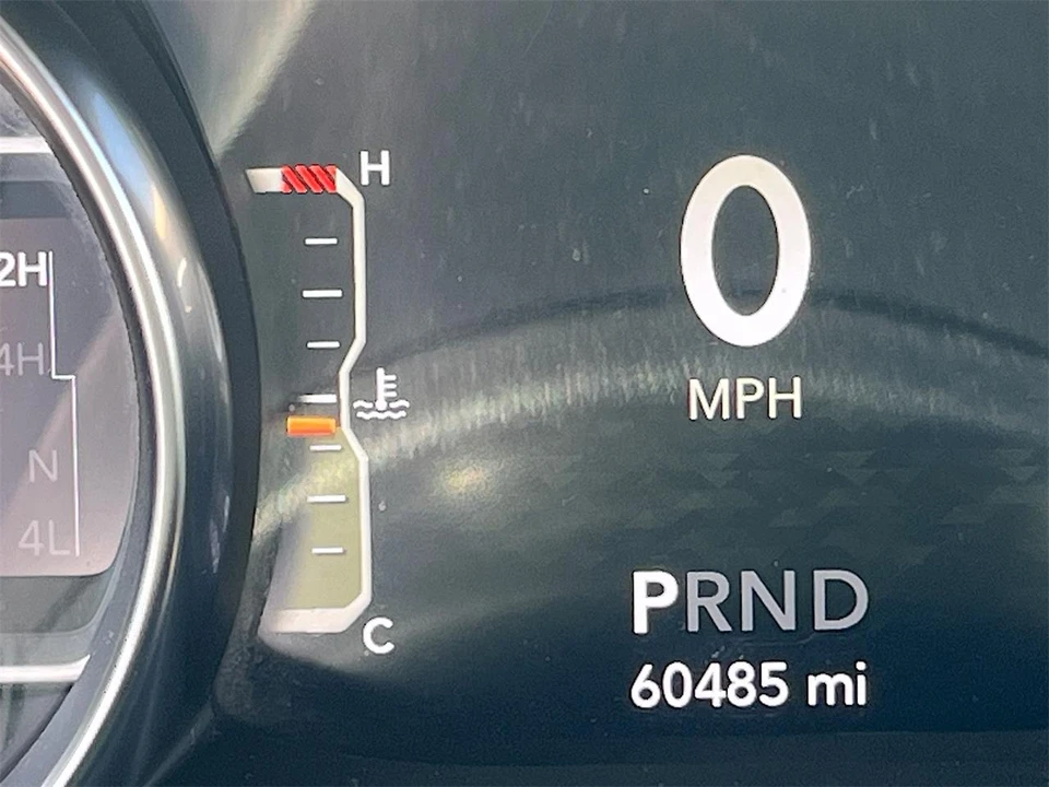 2020 Jeep JL Wrangler - Image 12 of 31
