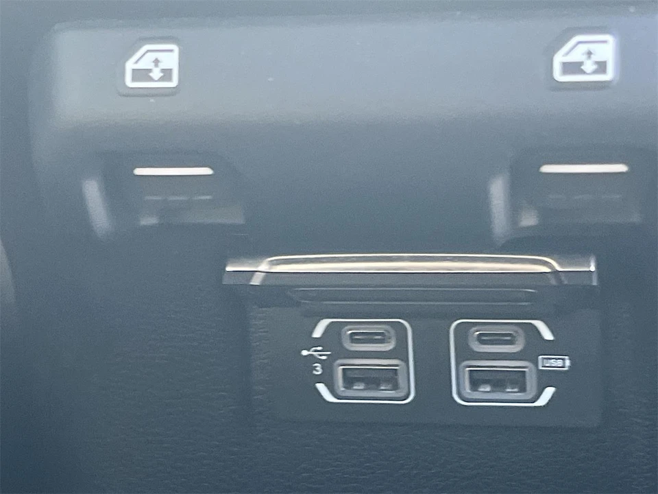 2020 Jeep JL Wrangler - Image 26 of 31