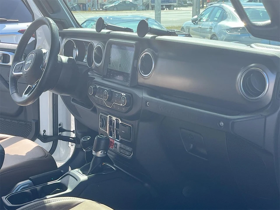 2020 Jeep JL Wrangler - Image 29 of 31