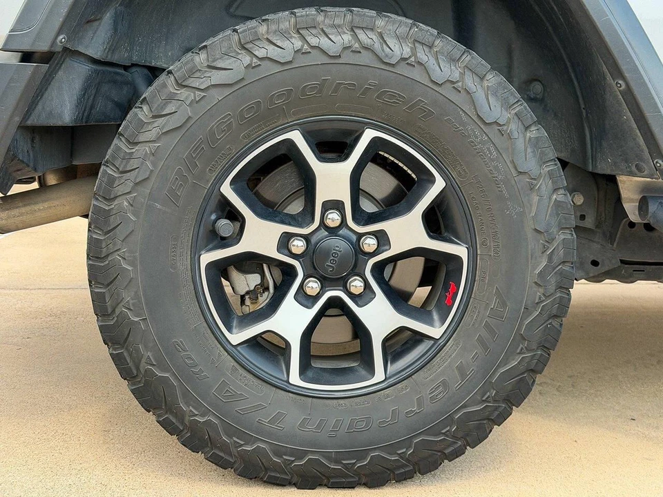 2020 Jeep JL Wrangler - Image 20 of 31