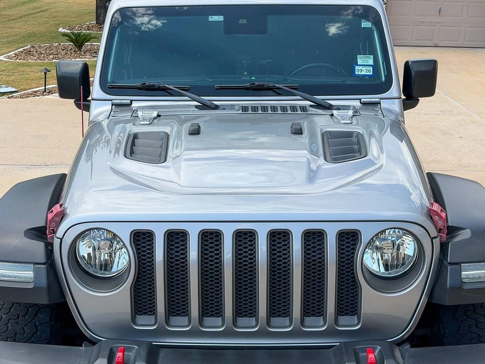 2020 Jeep JL Wrangler - Image 16 of 31