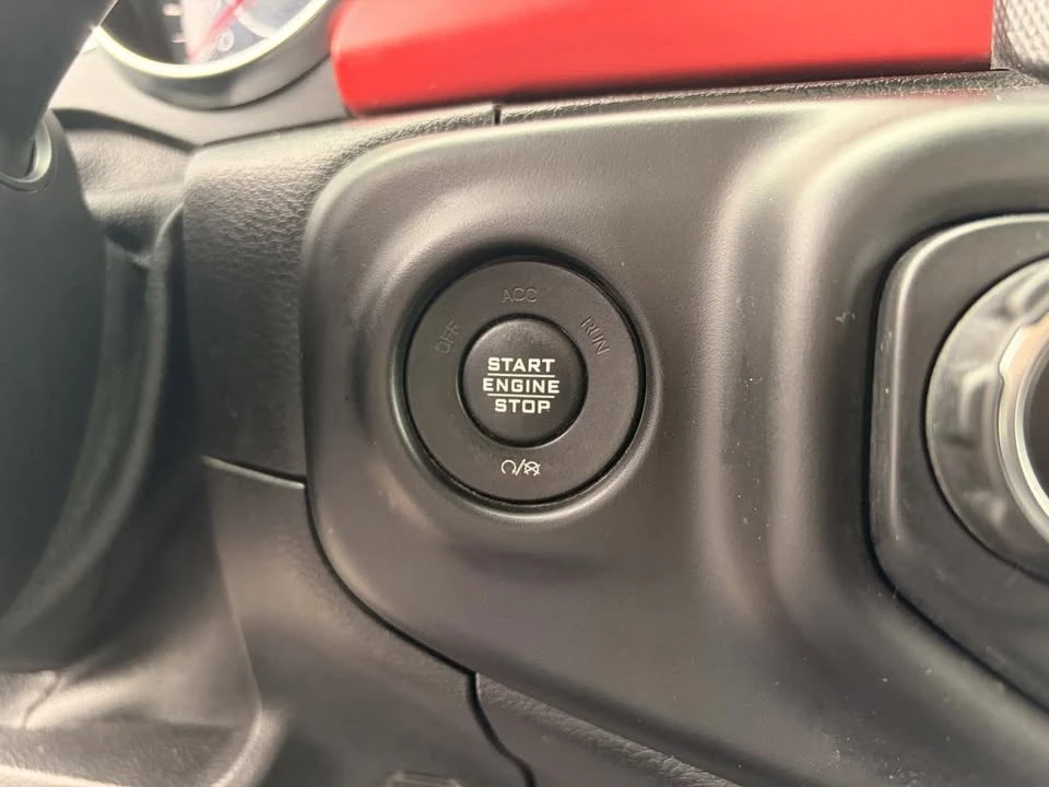 2020 Jeep JL Wrangler - Image 19 of 20