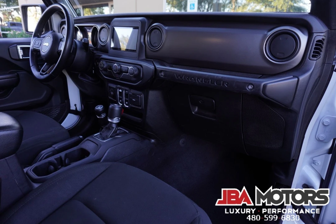 2020 Jeep JL Wrangler - Image 8 of 12