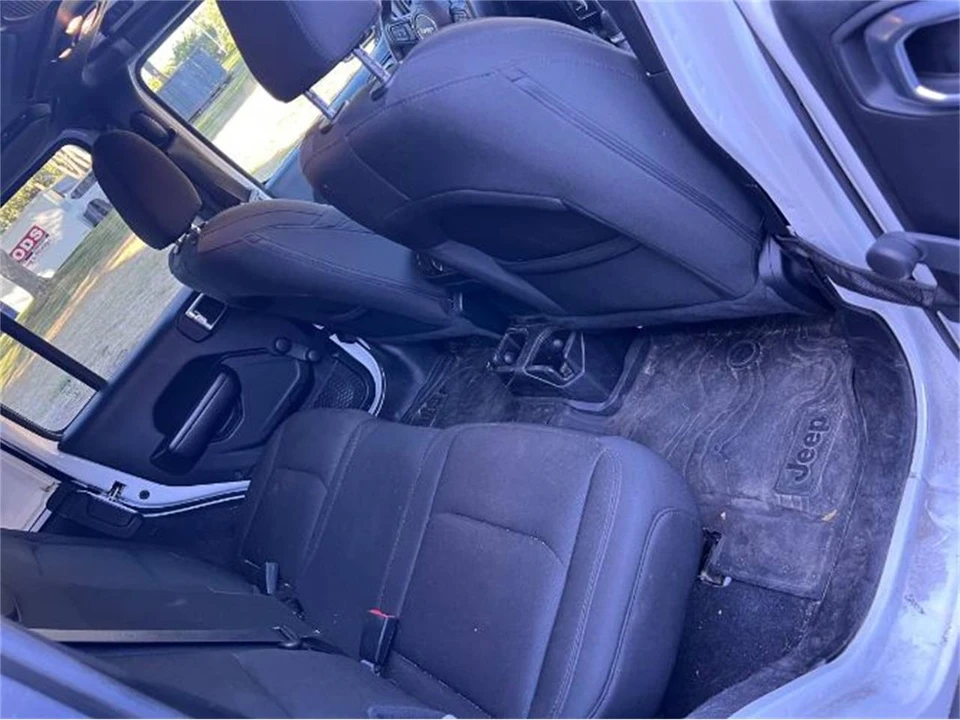 2020 Jeep JL Wrangler - Image 2 of 9
