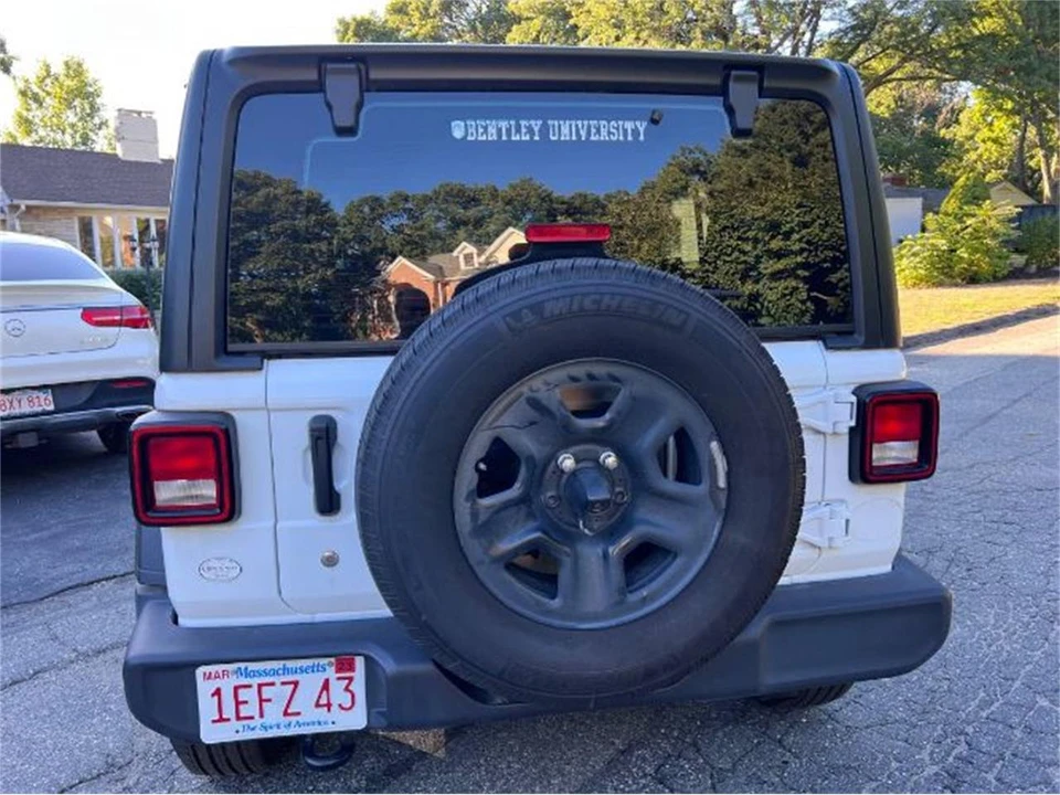 2020 Jeep JL Wrangler - Image 7 of 9